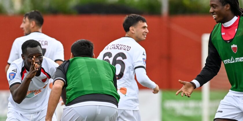 Nocerina Oopola
